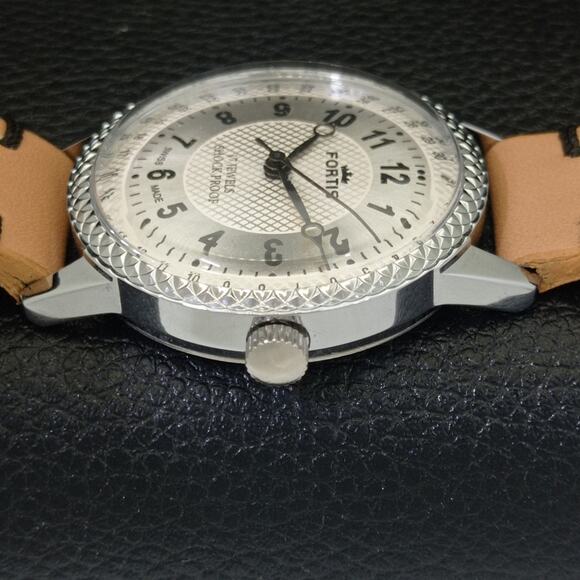 Vintage 1970 Fortis Manual Mens Silver Watch W/Leather Strap & Black accents - Picture 4 of 9